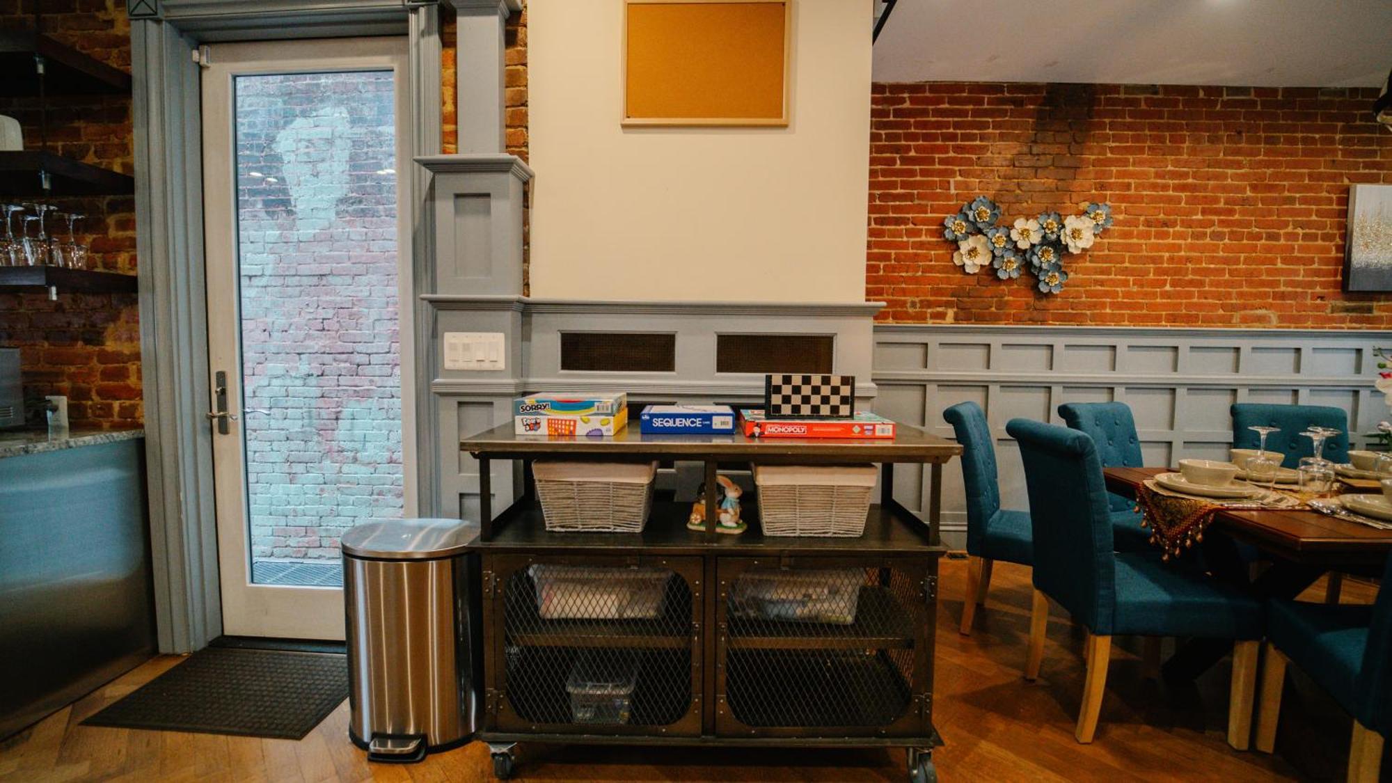 Holiday home Cozy Vintage Escape 4br 4ba Near Dc Attractions!