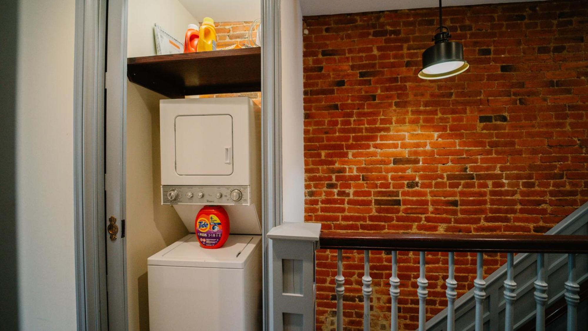 Cozy Vintage Escape 4br 4ba Near Dc Attractions! *